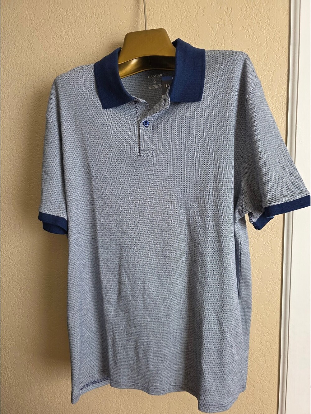 Haggar Men's Blue Polo Shirt Size Large, New With Tags